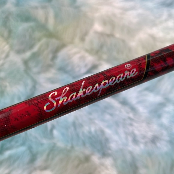 Shakespeare ®️ E-Z Cast fishing pole. - Picture 6 of 10